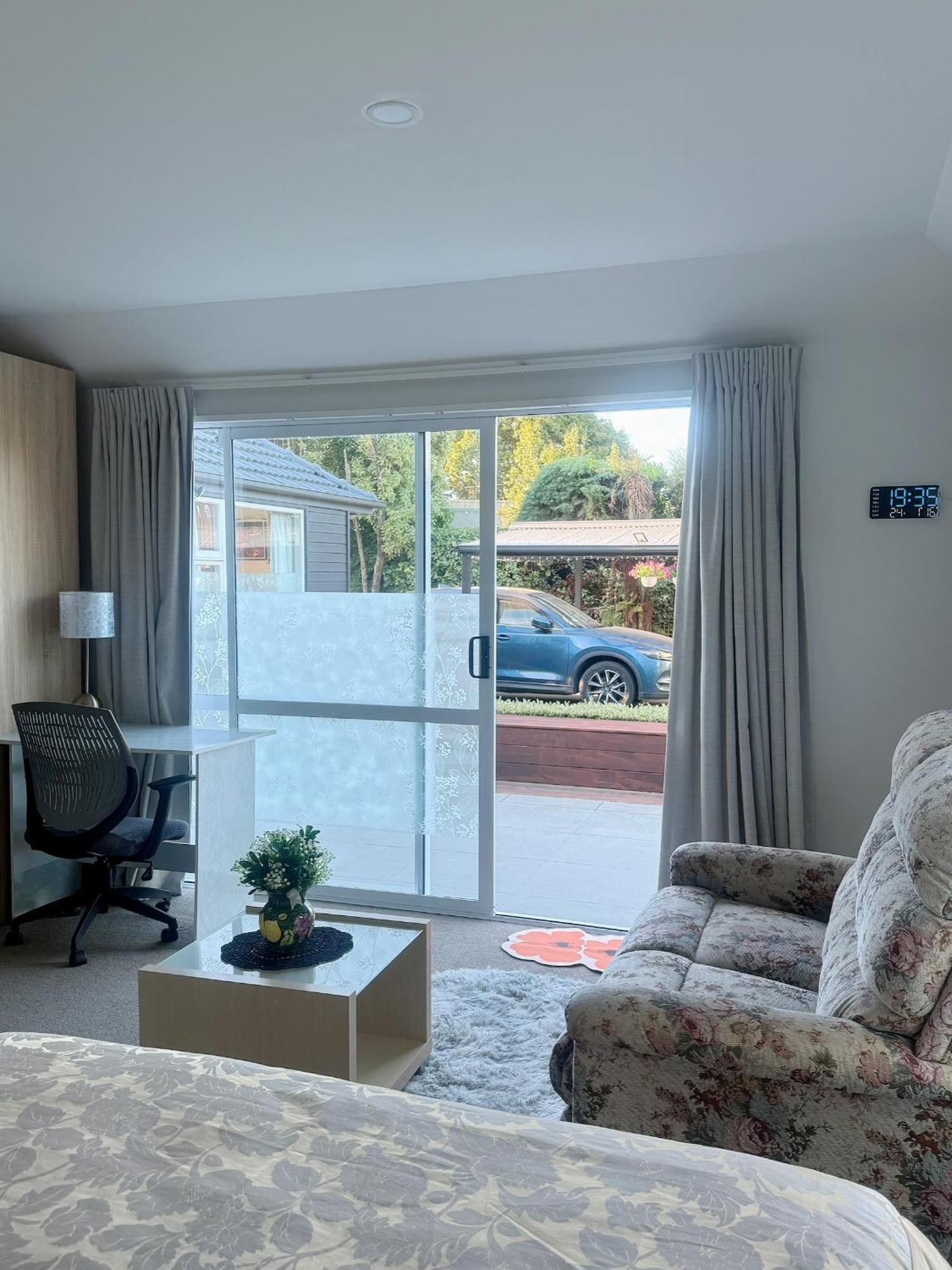 Cozy And Sunny Room Near City To Seapath Christchurch Esterno foto